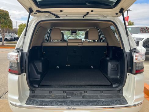 Used 2018 Toyota 4Runner Limited image 22