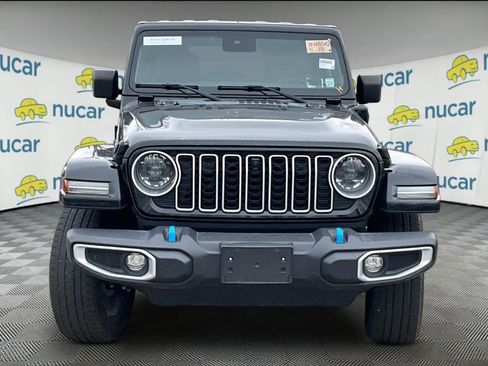Used 2024 Jeep Wrangler Sahara w/ Technology Group image 2