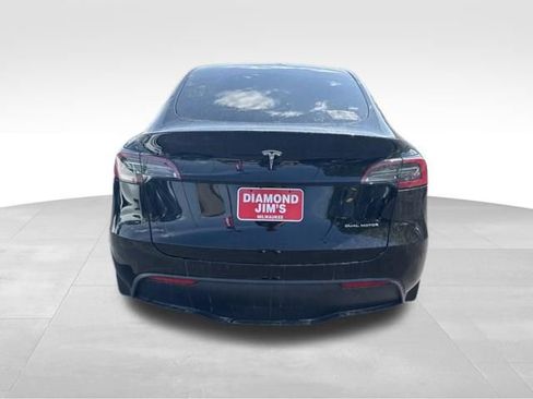 Used 2024 Tesla Model Y Long Range AWD/4WD image 4