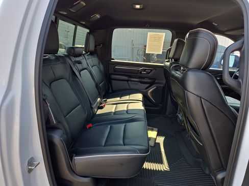 Used 2024 RAM 1500 Limited AWD/4WD image 16
