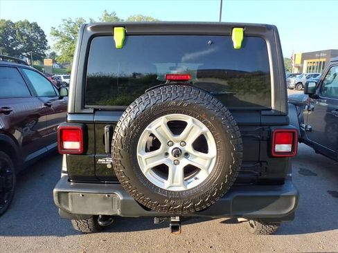 Used 2021 Jeep Wrangler Unlimited Sport AWD/4WD image 7