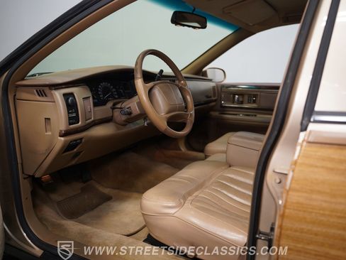 Used 1996 Buick Roadmaster Estate RWD image 4