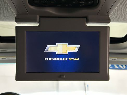 Used 2019 Chevrolet Suburban Premier AWD/4WD image 34