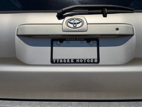 Used 2004 Toyota 4Runner Limited AWD/4WD image 55