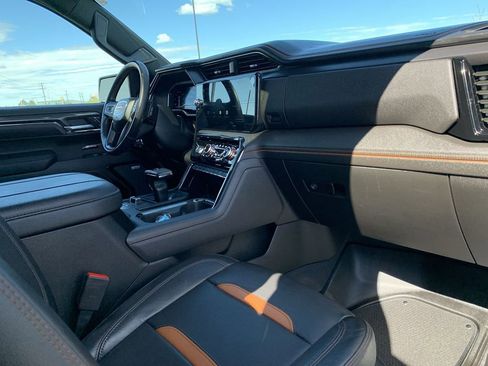 Used 2023 GMC Sierra 1500 AT4 w/ AT4 Premium Package AWD/4WD image 35