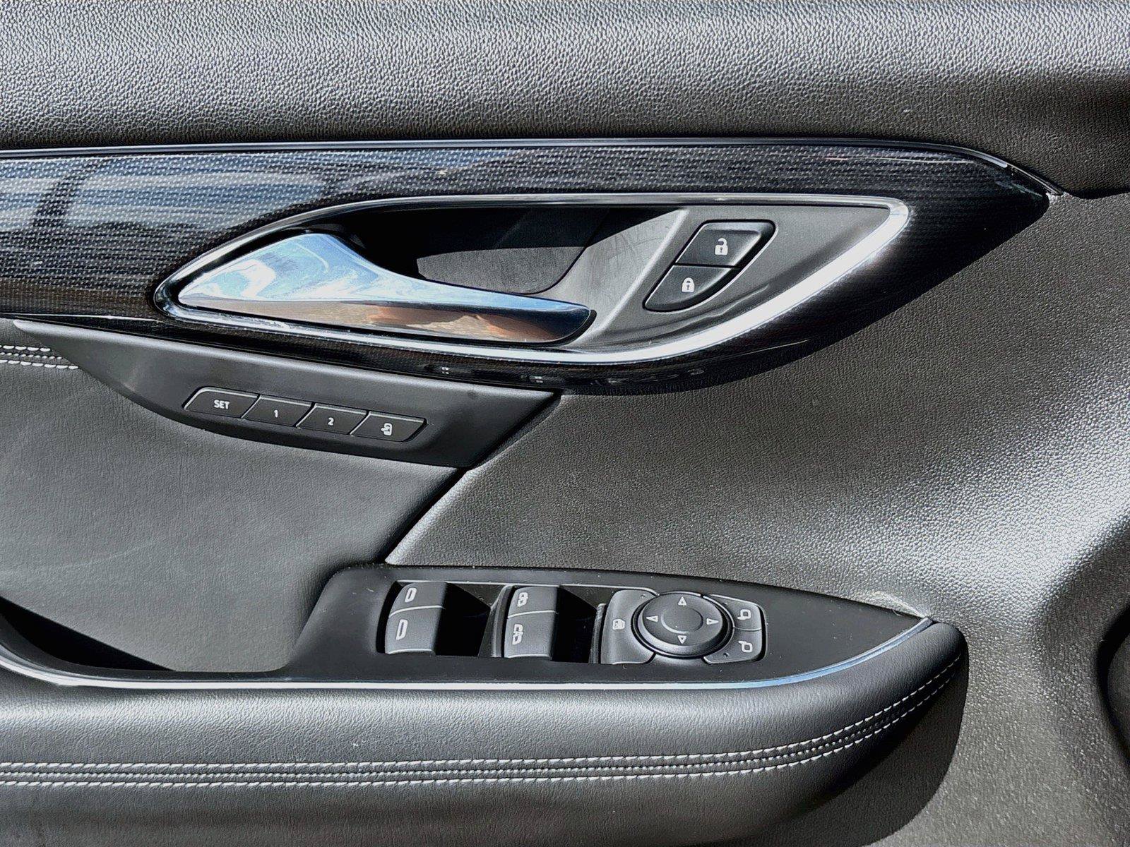 Used 2023 Buick Envision Essence w/ Sport Touring Package FWD image 17