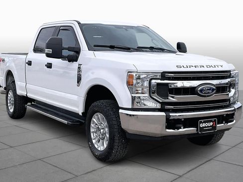Used 2020 Ford F250 XL w/ STX Appearance Package image 3