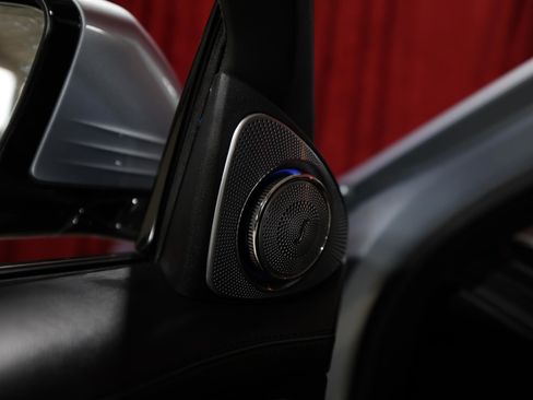 Used 2014 Mercedes-Benz S 550 Sedan image 32