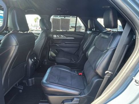 Certified 2025 Ford Explorer ST RWD image 16