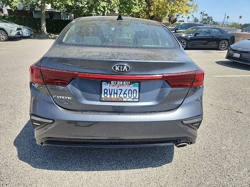 Used 2021 Kia Forte LXS FWD image 4