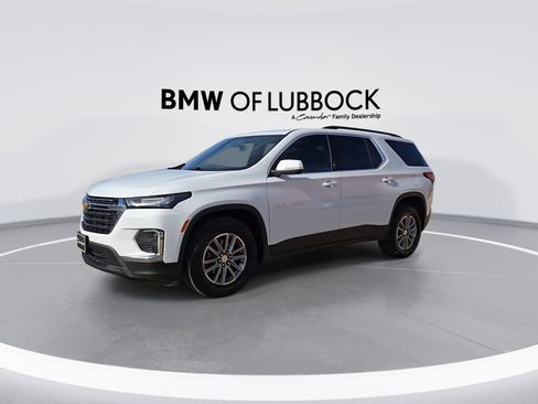 Used 2023 Chevrolet Traverse LT image 4