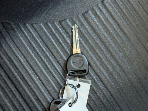 Used 2012 Chevrolet Express 1500 image 21