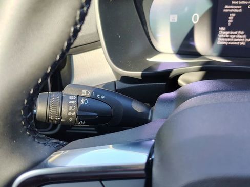 New 2026 Volvo XC40 B5 Plus w/ Climate Package image 17