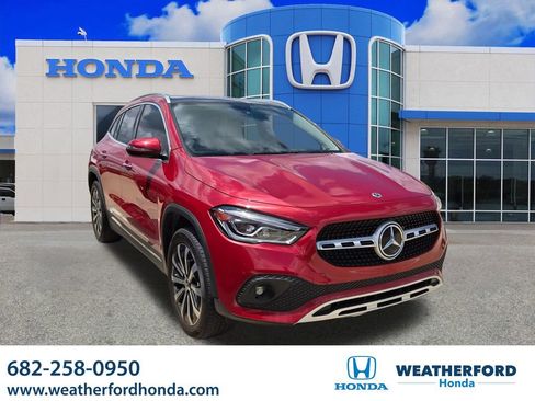 Used 2021 Mercedes-Benz GLA 250 4MATIC w/ Premium Package image 1