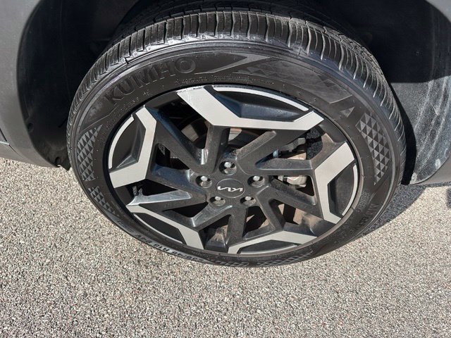 Used 2025 Kia Seltos SX AWD/4WD image 8