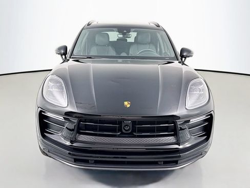 Certified 2026 Porsche Macan AWD/4WD image 6