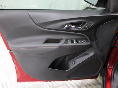 Used 2022 Chevrolet Equinox RS AWD/4WD image 6
