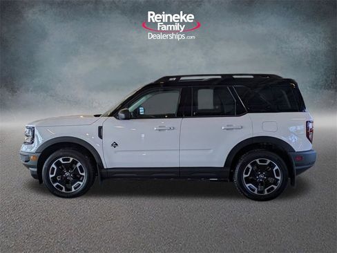 Used 2023 Ford Bronco Sport Outer Banks w/ Tech Package image 9