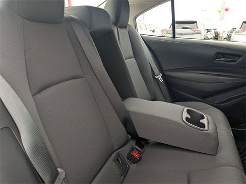 Used 2025 Toyota Corolla LE image 35