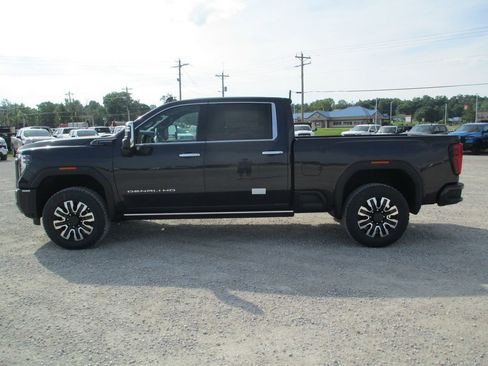 New 2026 GMC Sierra 2500 Denali Ultimate AWD/4WD image 10