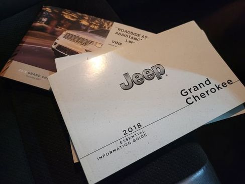 Used 2018 Jeep Grand Cherokee Altitude image 59