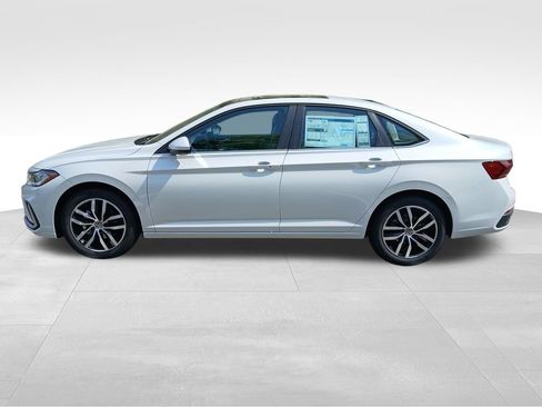 New 2026 Volkswagen Jetta SE image 2