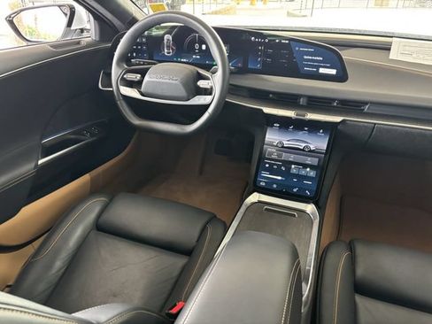 Used 2025 Lucid Air Touring AWD/4WD image 11