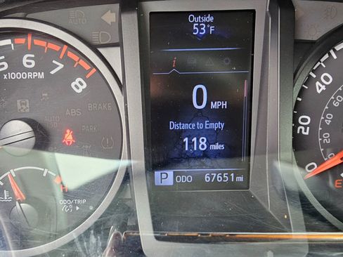 Used 2020 Toyota Tacoma SR image 30