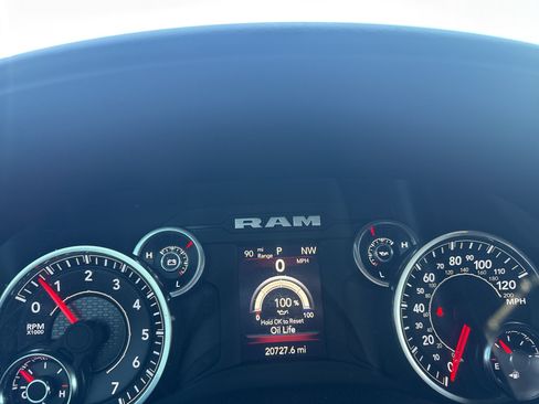 Used 2023 RAM 1500 Big Horn AWD/4WD image 19
