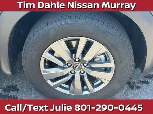 Used 2025 Nissan Pathfinder SV AWD/4WD image 14