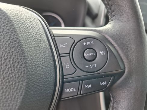 Used 2022 Toyota RAV4 XSE AWD/4WD image 28