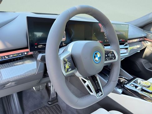 New 2027 BMW 550e xDrive AWD/4WD image 12