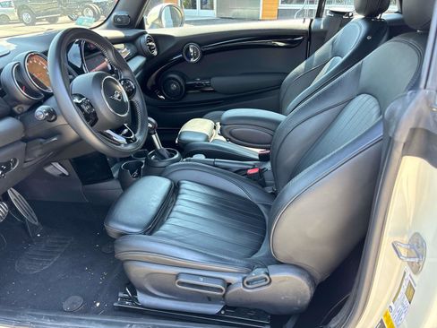 Used 2019 MINI Cooper John Cooper Works w/ Signature Upholstery Package FWD image 8