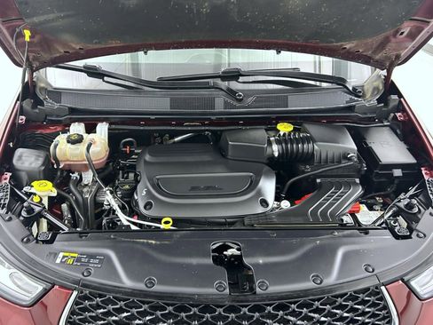 Used 2021 Chrysler Pacifica Touring-L w/ Premium & Safety Sphere Group image 24