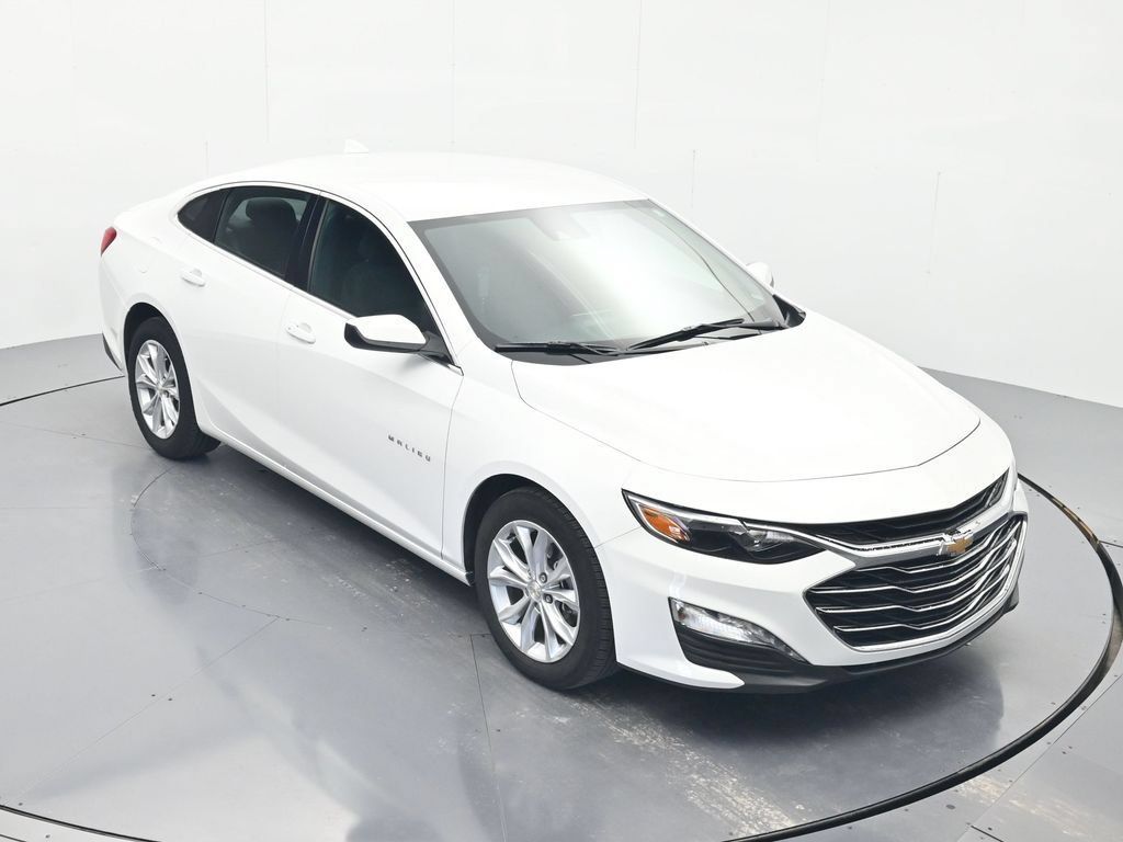 Certified 2025 Chevrolet Malibu LT FWD image 30