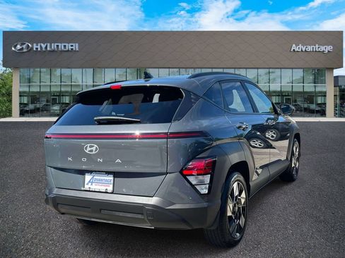 Certified 2024 Hyundai Kona SEL w/ Convenience Package FWD image 7