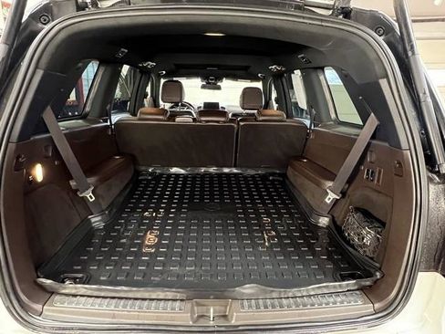 Used 2017 Mercedes-Benz GLS 450 4MATIC image 9