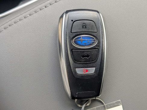Certified 2025 Subaru Outback Onyx Edition AWD/4WD image 34