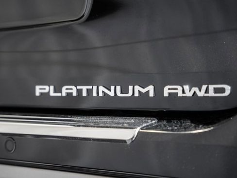 New 2026 Toyota Highlander Platinum image 7