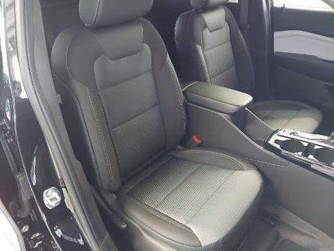 New 2026 Chevrolet Trax LT w/ Driver Confidence Package FWD image 28