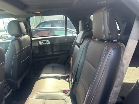 Used 2015 Ford Explorer Sport w/ Equipment Group 401A AWD/4WD image 10