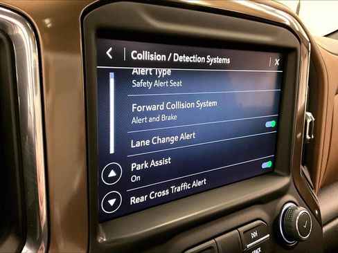 Used 2022 Chevrolet Silverado 3500 High Country w/ Safety Package II AWD/4WD image 38