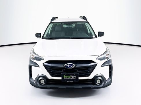 Used 2024 Subaru Outback Premium AWD/4WD image 2