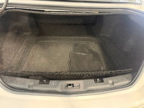 Used 2013 Ford Taurus Limited FWD image 28