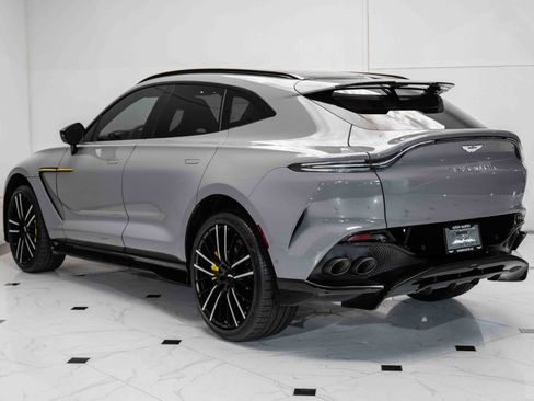 Used 2023 Aston Martin DBX 707 AWD/4WD image 2