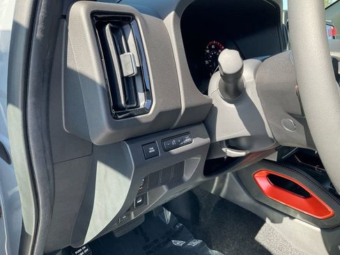 New 2025 Nissan Frontier PRO-4X image 15