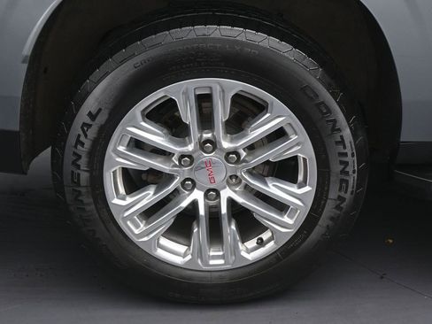 Used 2023 GMC Yukon XL SLT AWD/4WD image 35