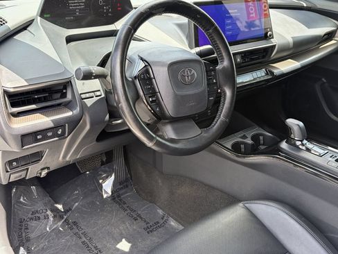 Certified 2024 Toyota Prius XLE FWD image 21