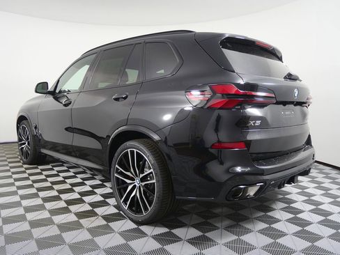 Used 2026 BMW X5 xDrive40i w/ M Sport Package image 5