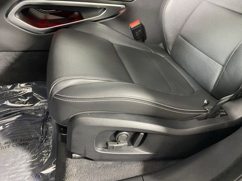 Used 2025 Jaguar F-PACE R-Dynamic S image 21